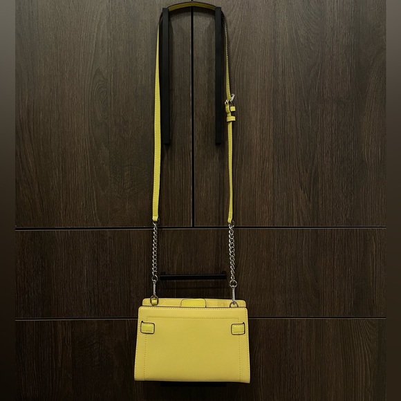 NWT Michael Kors Rayne Crossbody in Sunshine - Picture 3 of 5